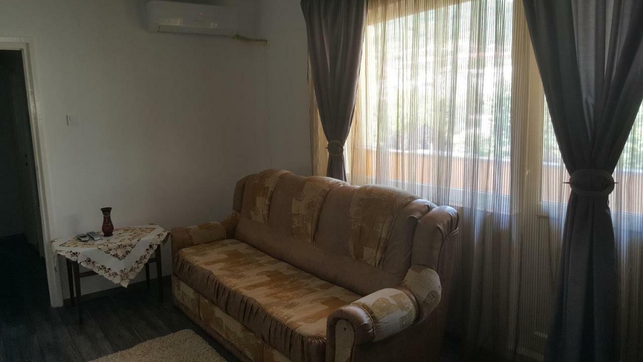 דירות Orşova Apartament Victory מראה חיצוני תמונה