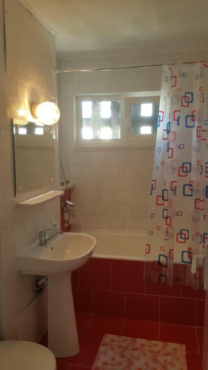 דירות Orşova Apartament Victory מראה חיצוני תמונה