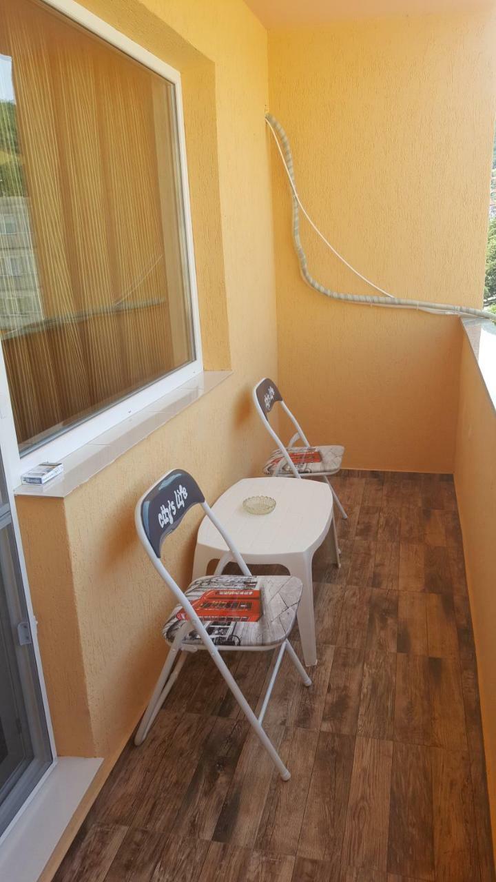 דירות Orşova Apartament Victory מראה חיצוני תמונה